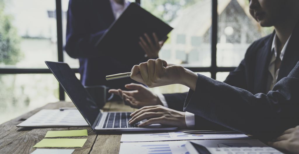 Credit Management B2B Distributor - Axim Commerce